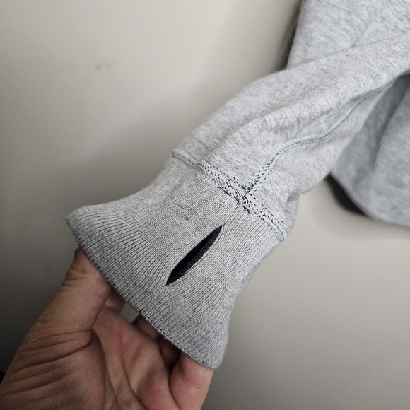 Tommy Bahama Football Seatle Seahawks Reverseable Hoodie Size Medium - Picture 4 of 12